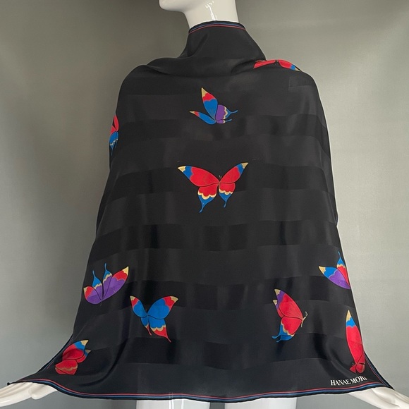 Vintage Hanae Mori Silk Scarf Butterfly Print 32 In Sq Very Good Condition - Picture 3 of 7